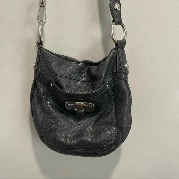 B MAKOWSKY Black Leather Crossbody with Silver Hardware - Preowned - Picture 2 of 12